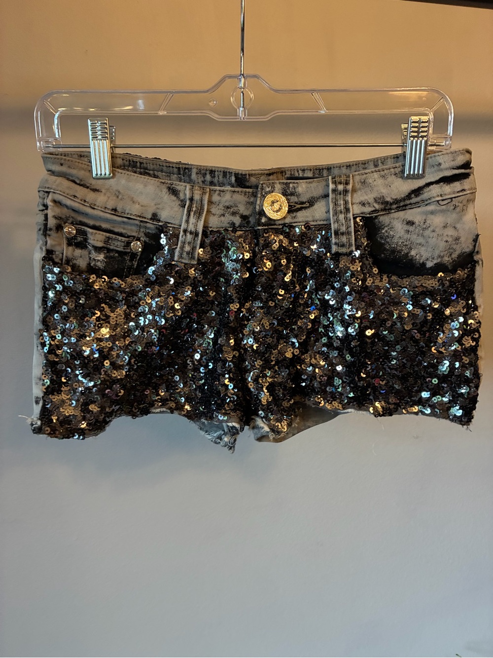Daytrip Capricorn Acid Wash Sequin Denim Shorts | Size 27